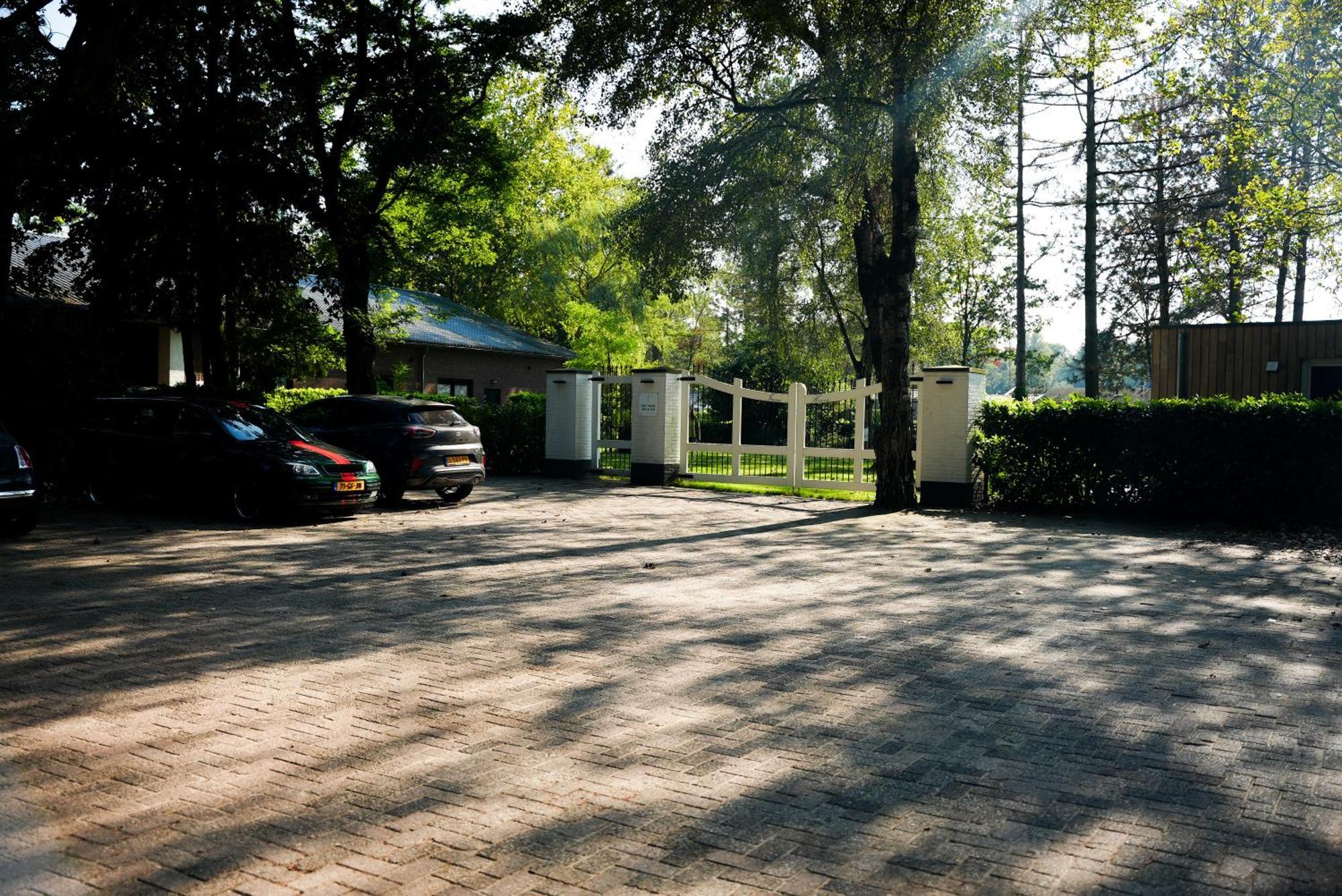 The Lodge Bed & Wellness Oisterwijk Sauna, Jacuzzi, Luxury Moergestel Esterno foto