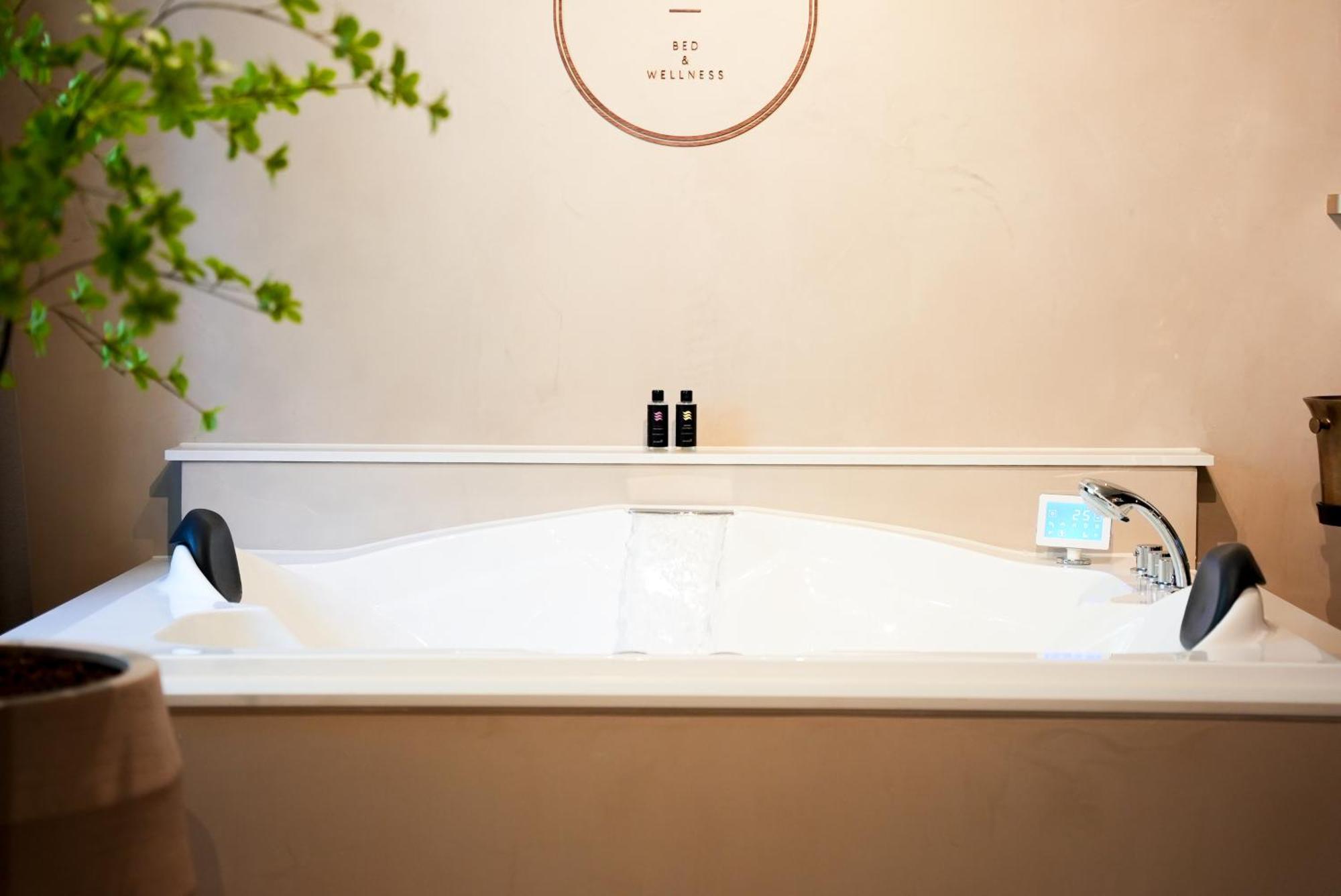 The Lodge Bed & Wellness Oisterwijk Sauna, Jacuzzi, Luxury Moergestel Esterno foto
